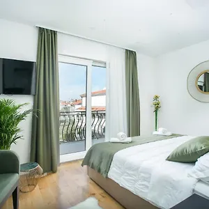 Kasa 2 Bed & Breakfast Split