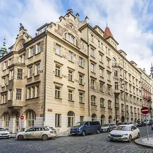Hlávkova Hostal